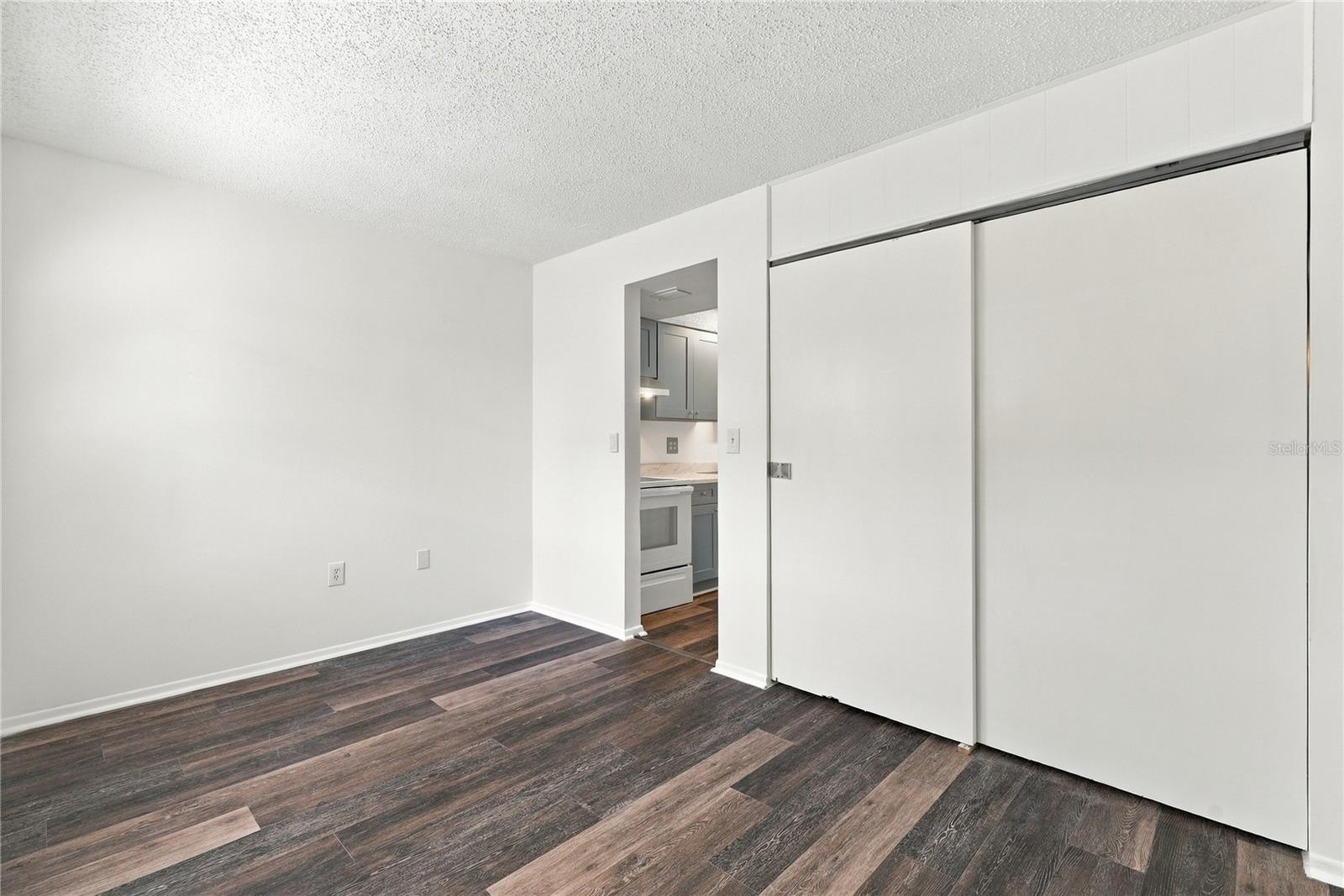 5060 76TH AVE N #105 — photo 23