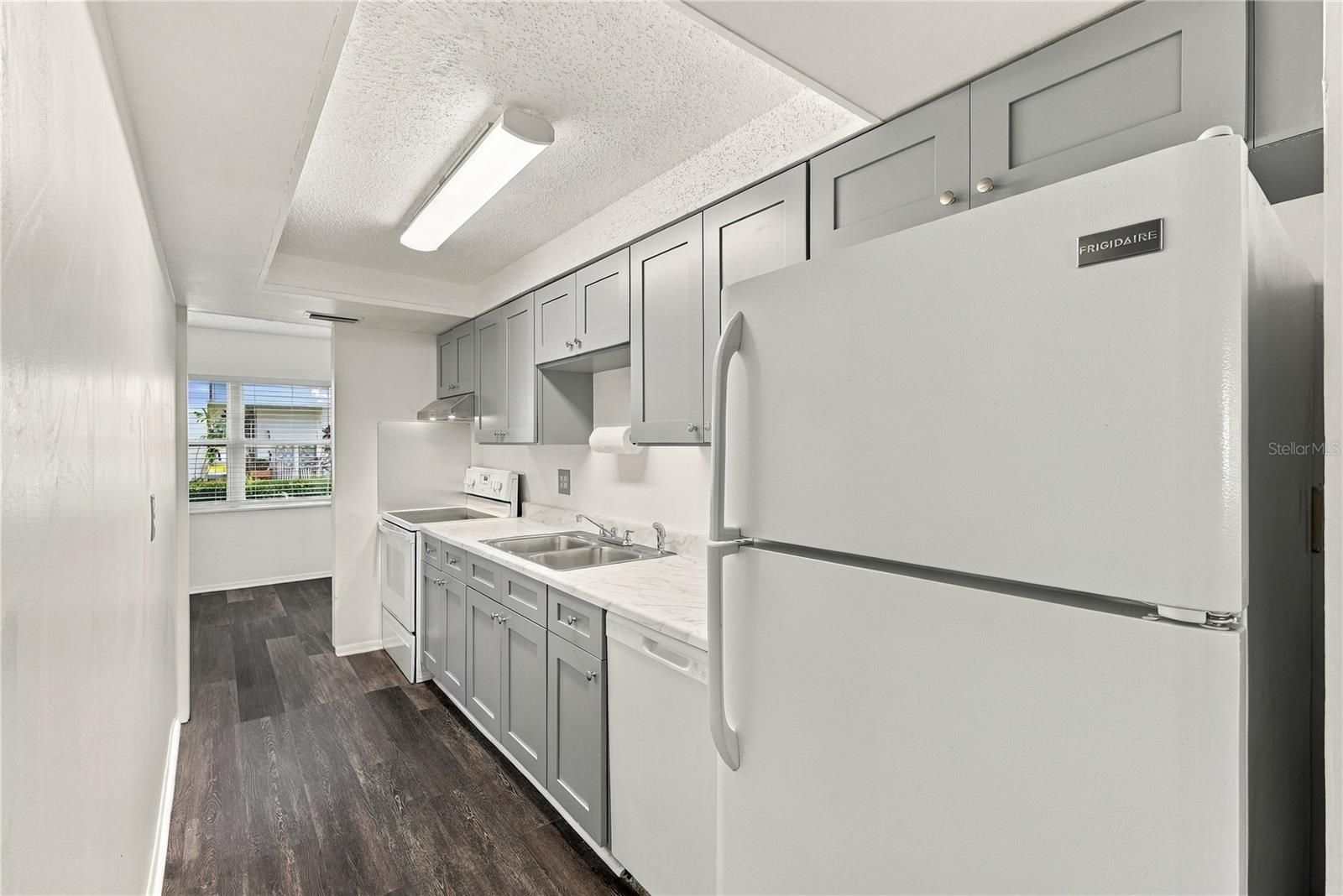 5060 76TH AVE N #105 — photo 13