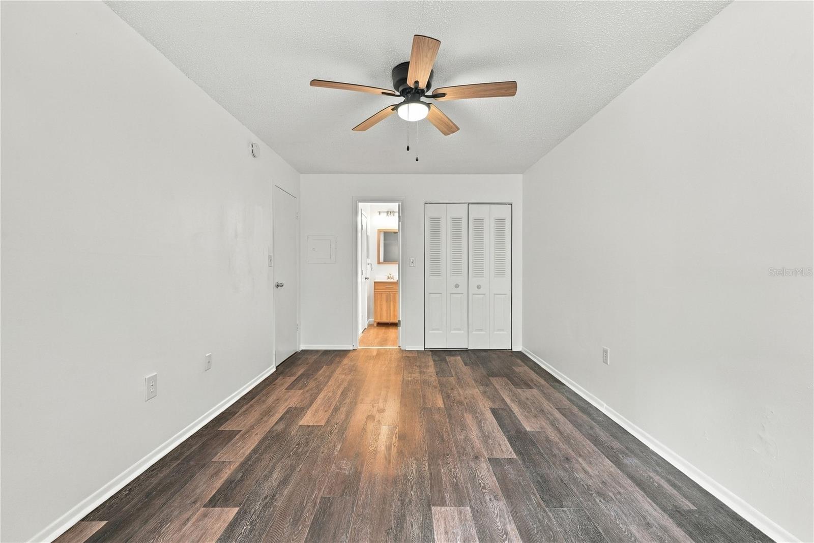 5060 76TH AVE N #105 — photo 18
