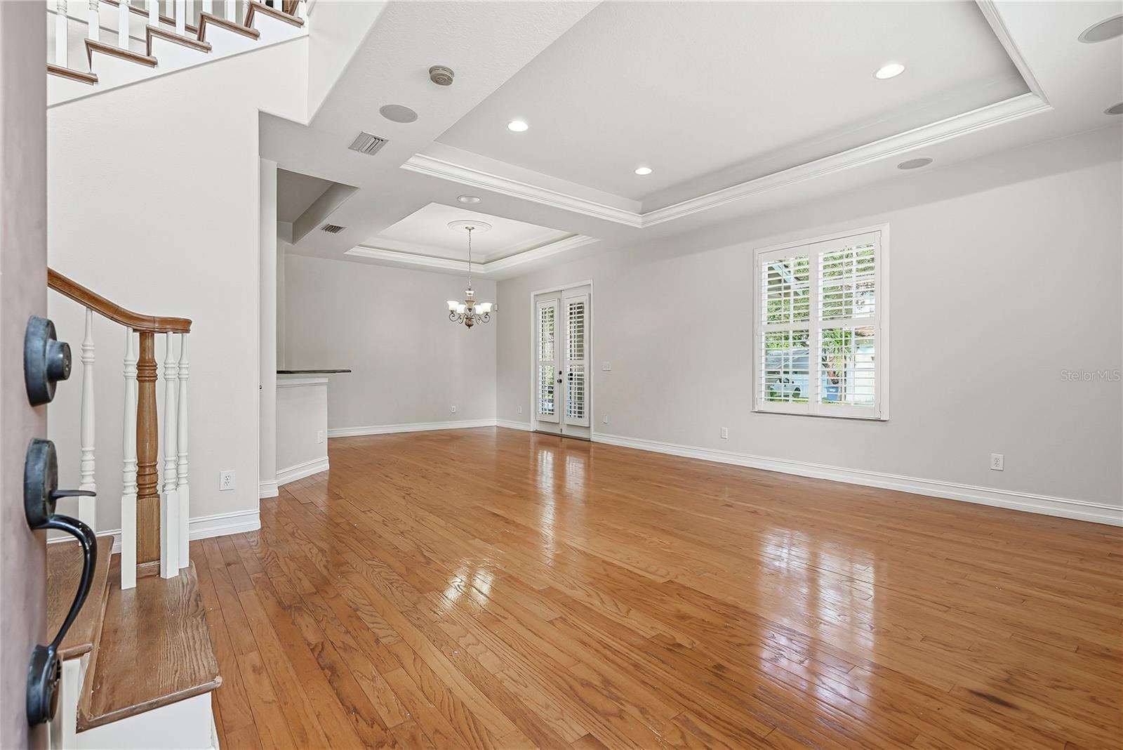 322 N HESPERIDES ST — photo 5