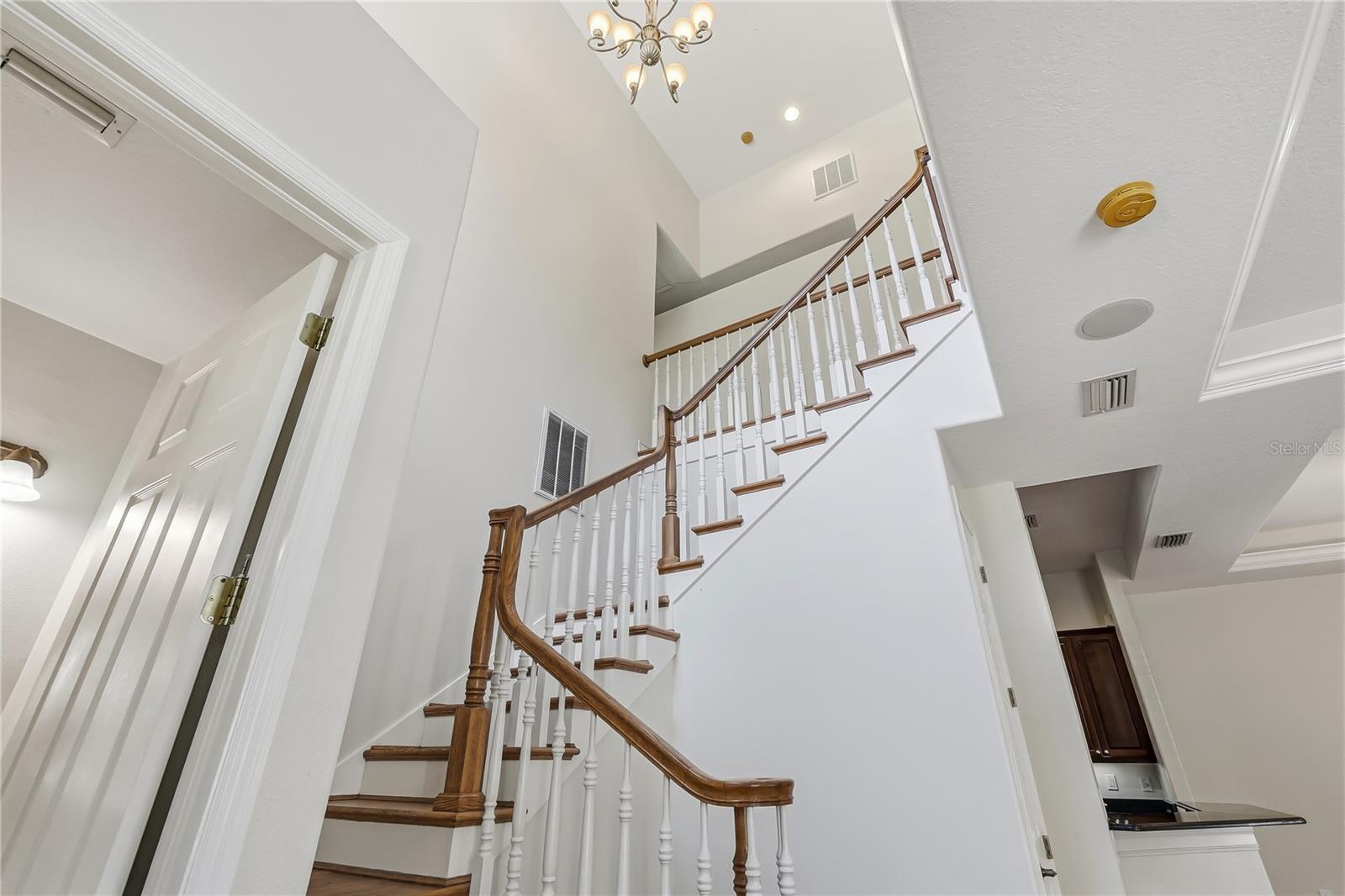 322 N HESPERIDES ST — photo 17