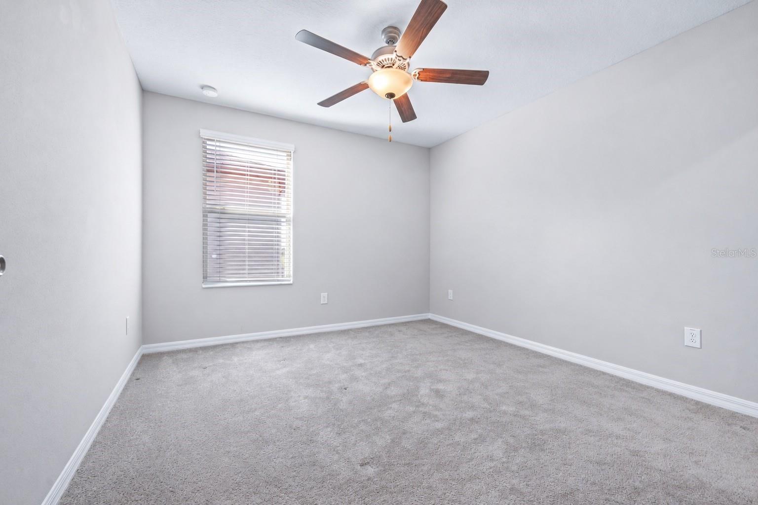 16755 DELIA ST — photo 33