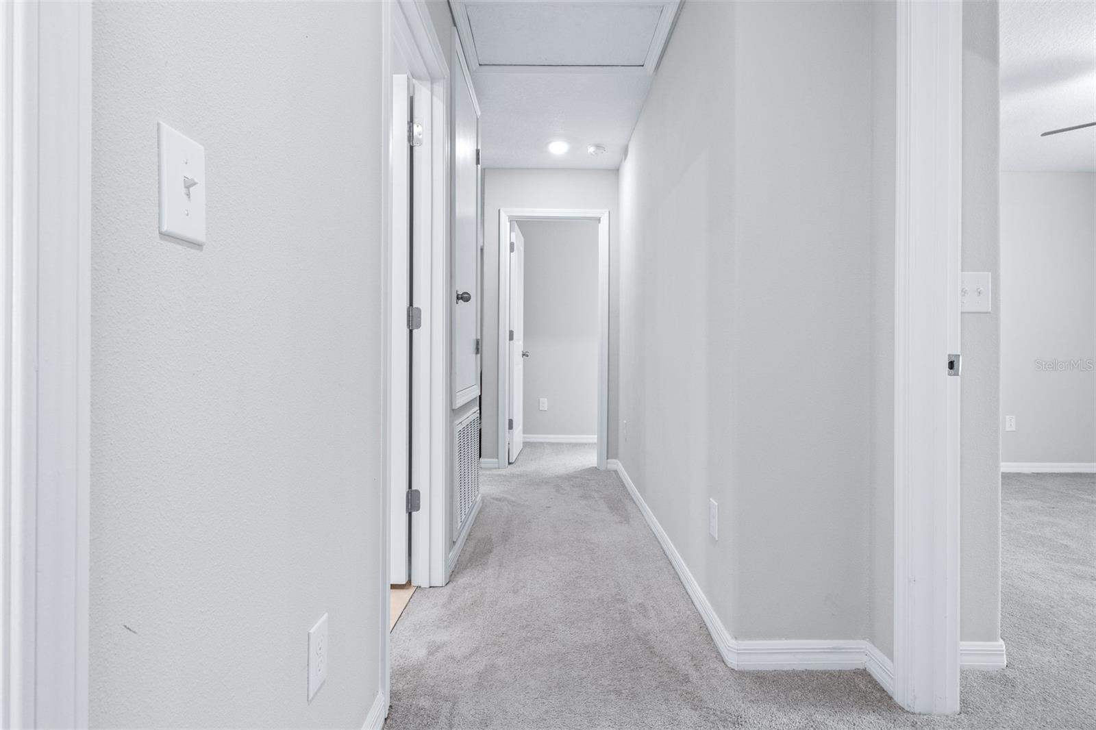 16755 DELIA ST — photo 31