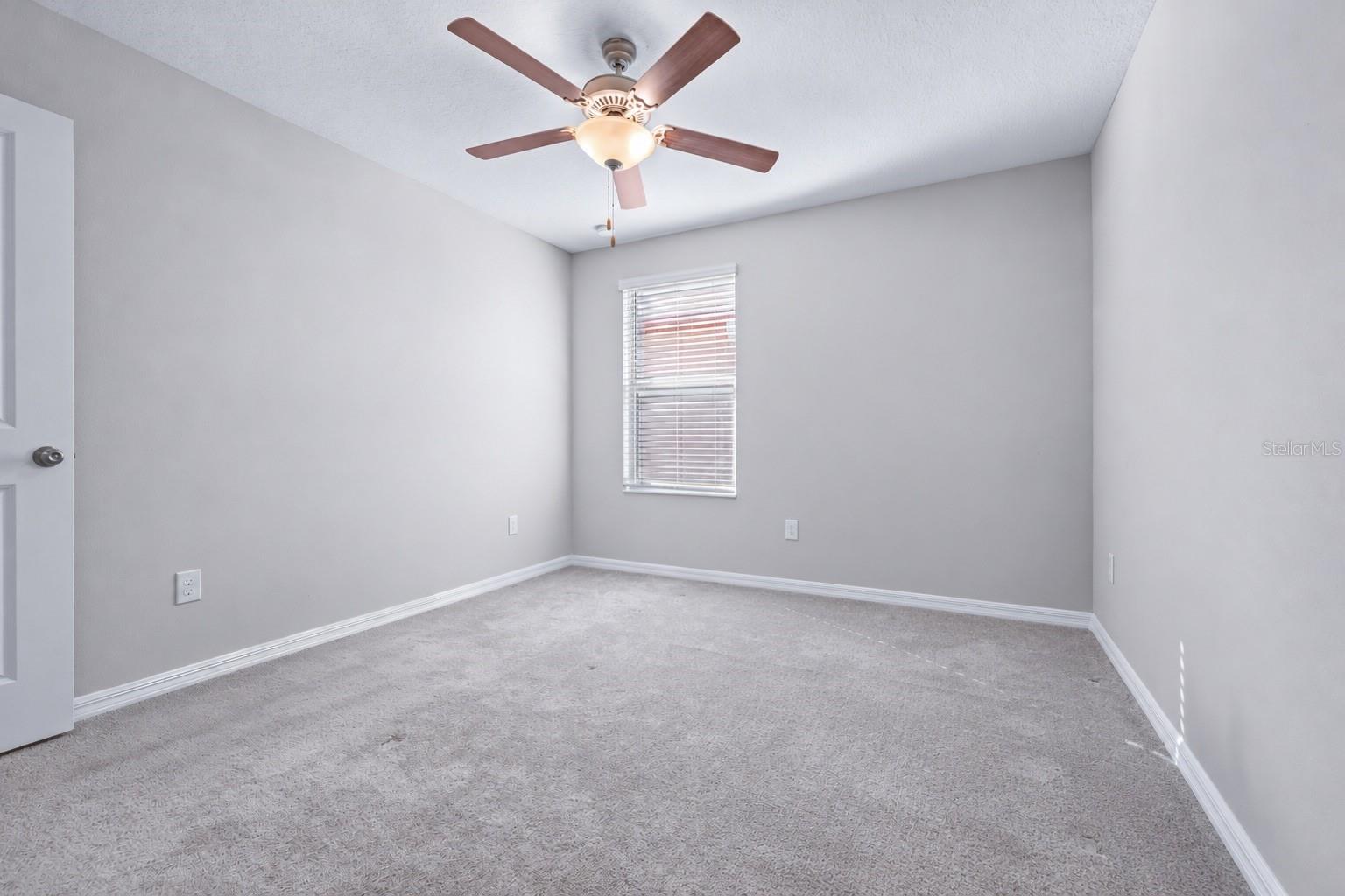16755 DELIA ST — photo 32