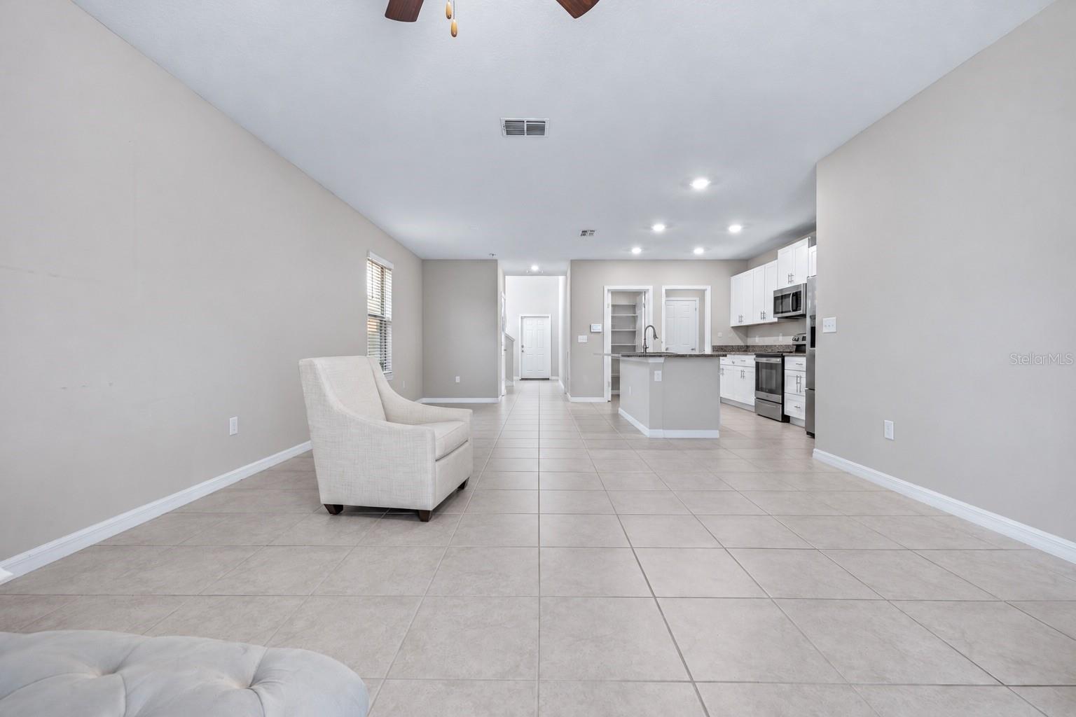 16755 DELIA ST — photo 9