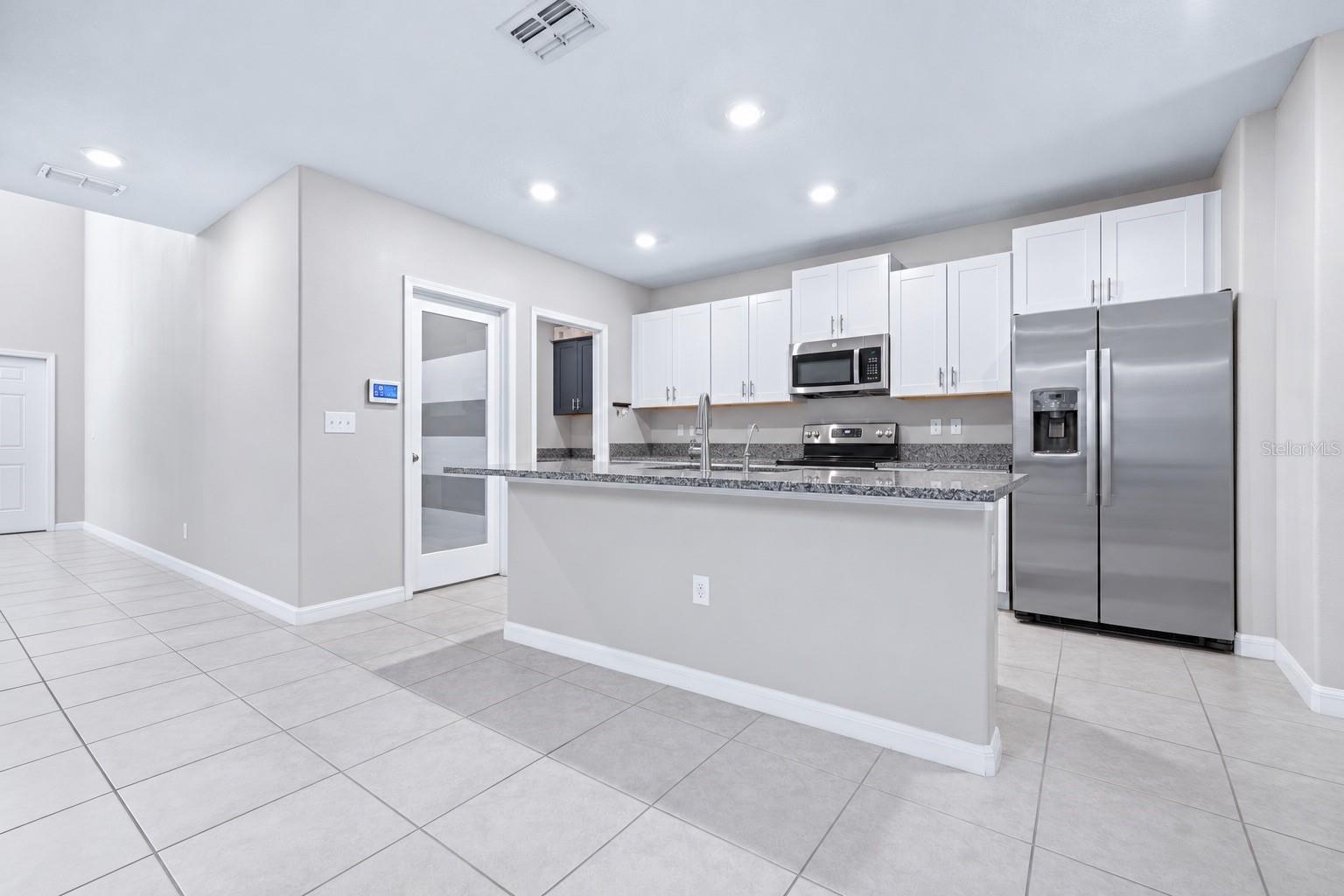 16755 DELIA ST — photo 5