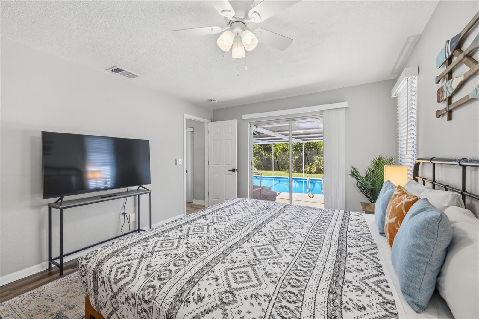 9542 OAKHURST RD — photo 13