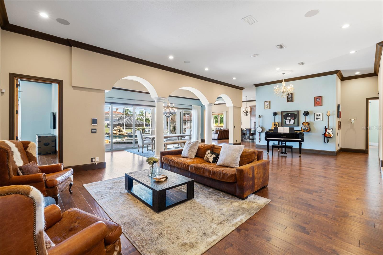 9805 COMPASS POINT WAY — photo 12