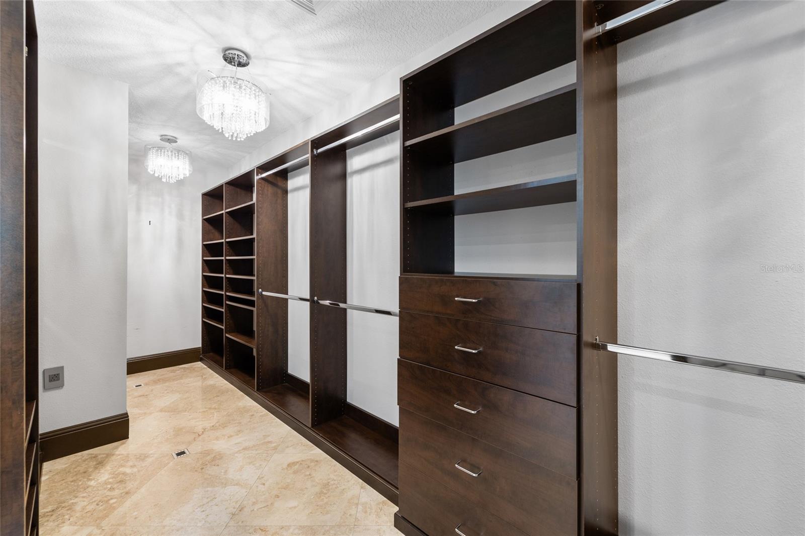 9805 COMPASS POINT WAY — photo 39