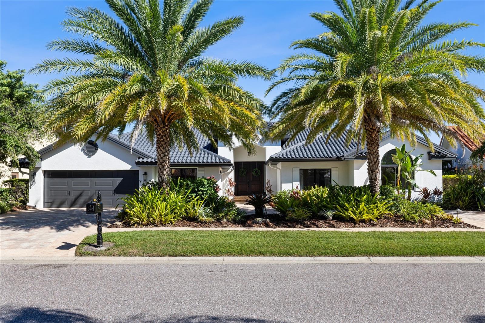9805 COMPASS POINT WAY — photo 2