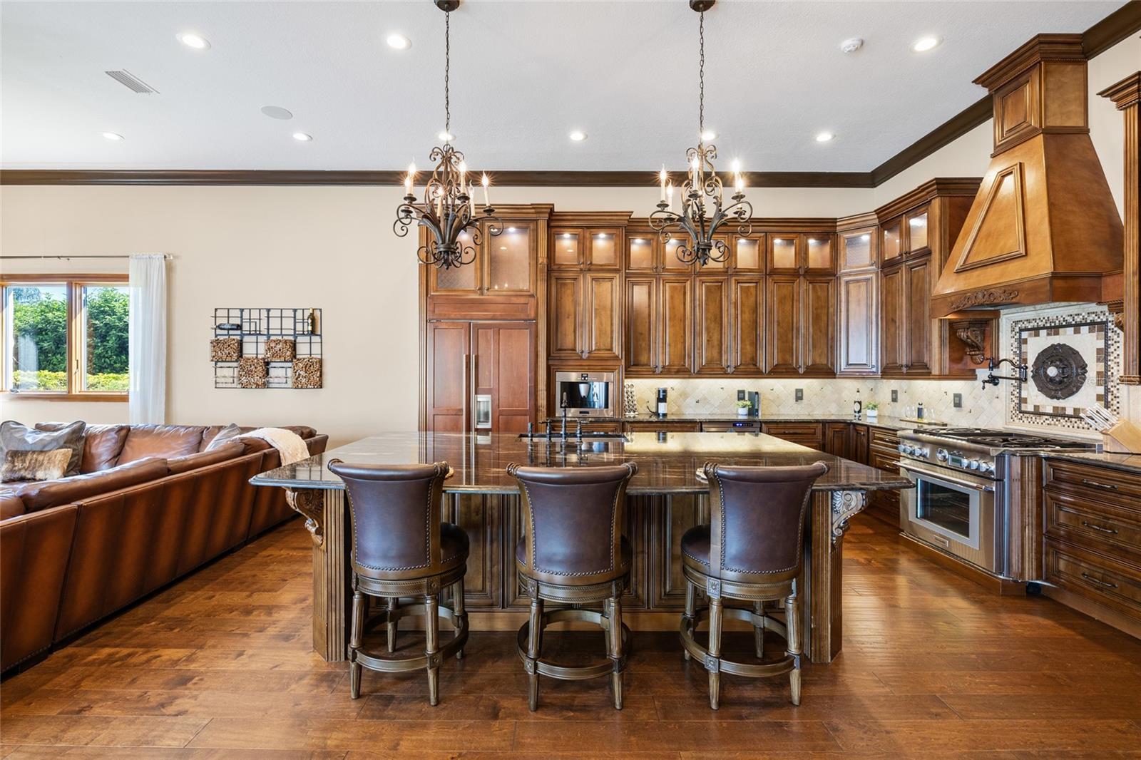 9805 COMPASS POINT WAY — photo 18
