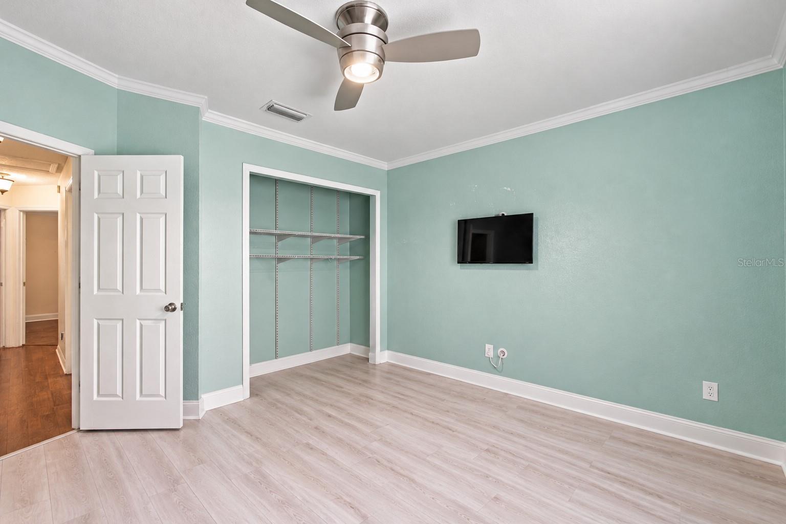 24138 TWIN CT — photo 48