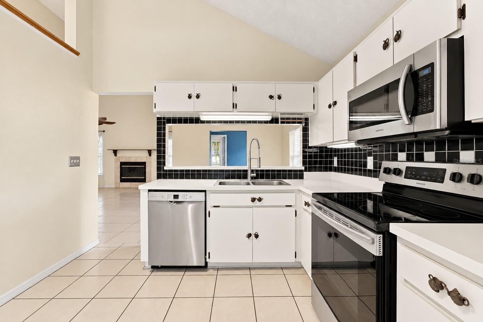 24138 TWIN CT — photo 13