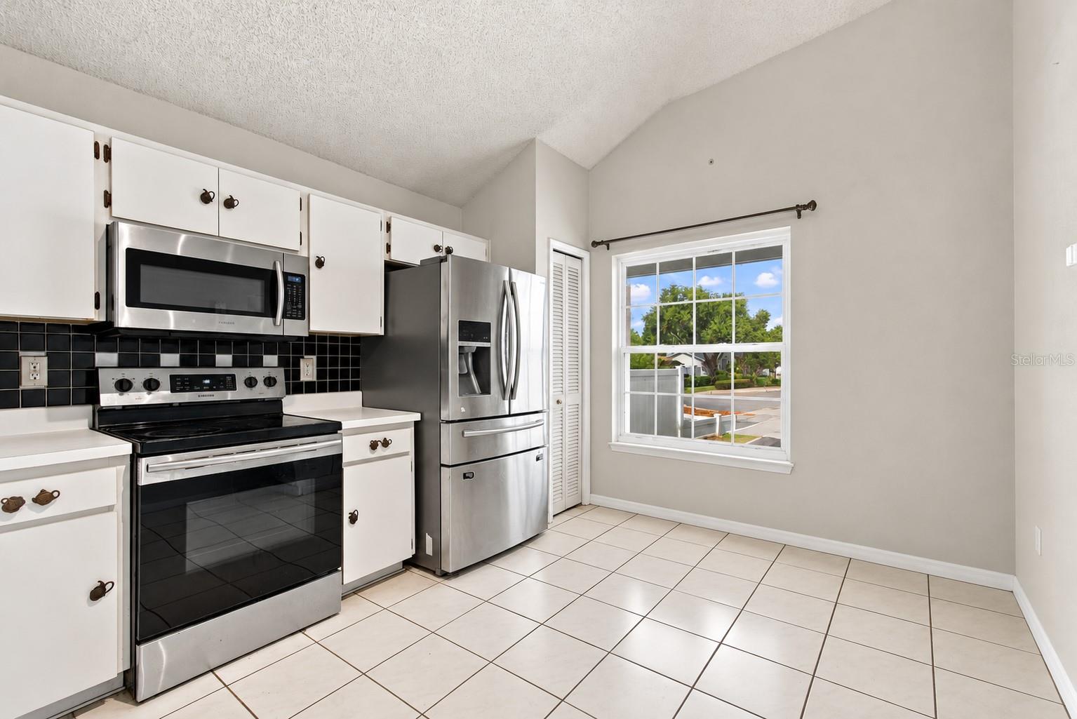 24138 TWIN CT — photo 11