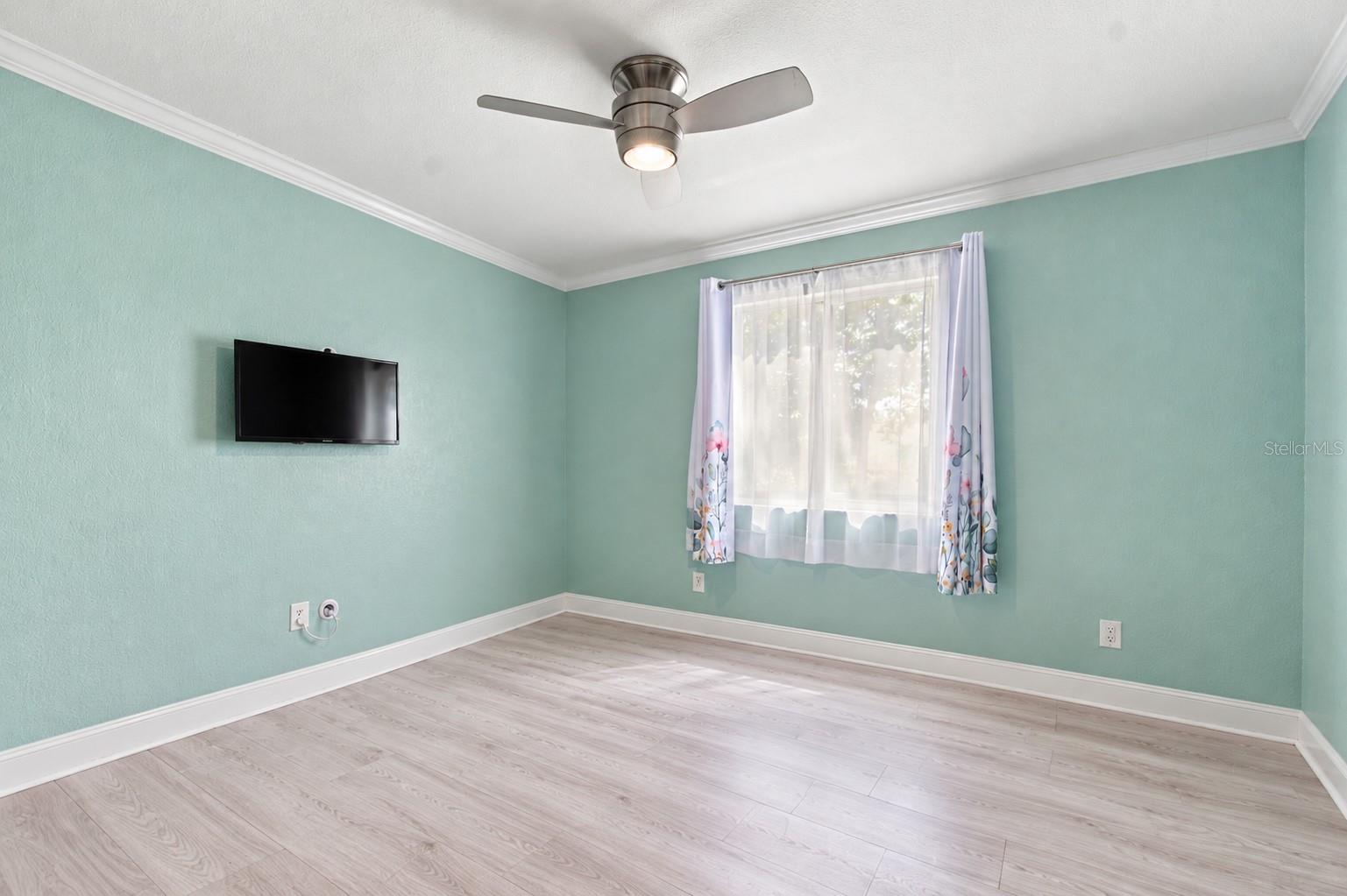 24138 TWIN CT — photo 49