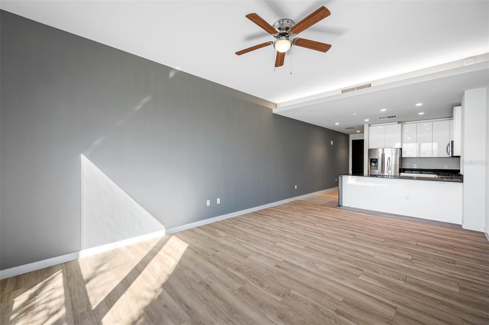 5 N OSCEOLA AVE #204 — photo 11