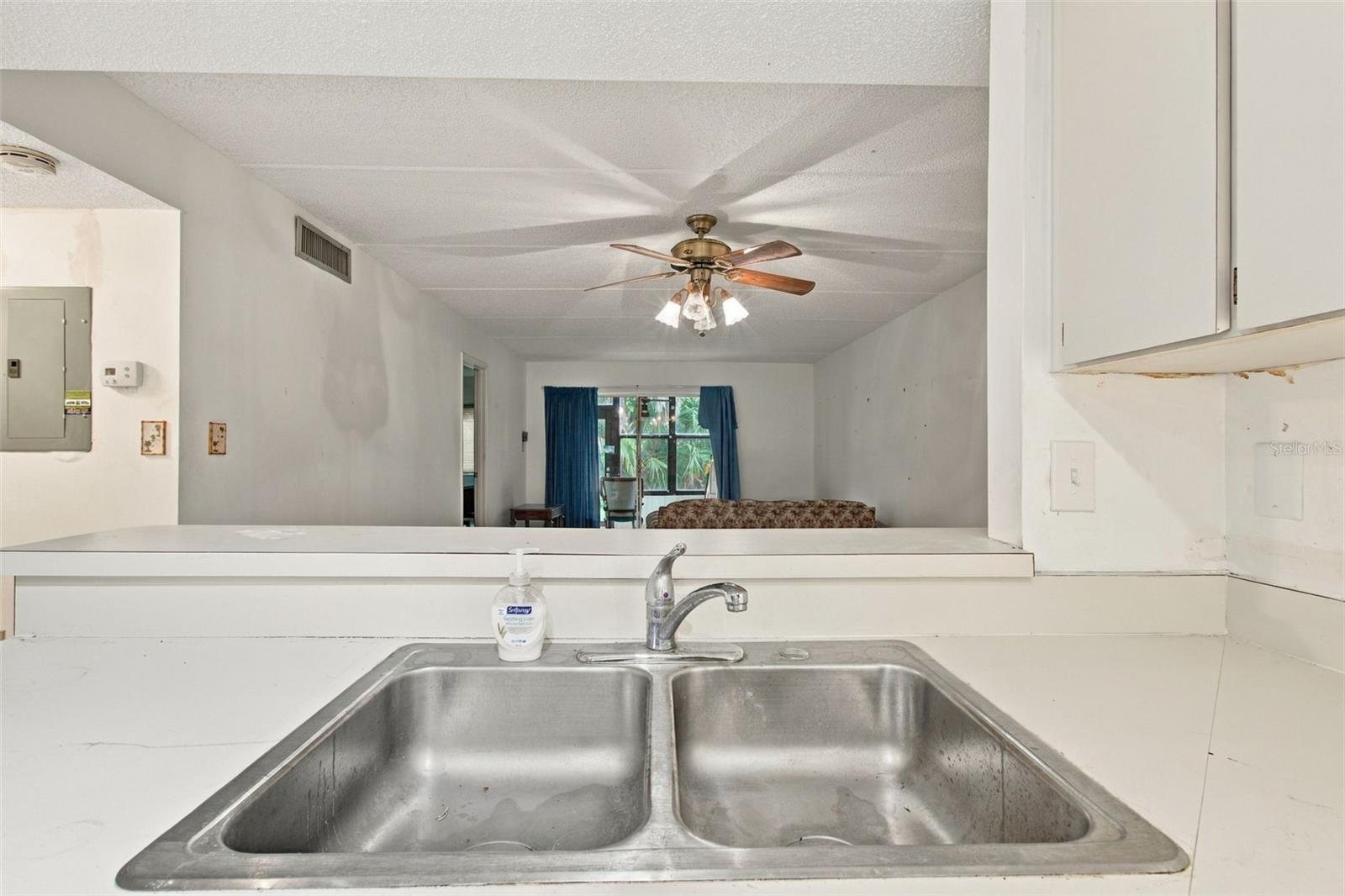 131 CYPRESS LN #131 — photo 23