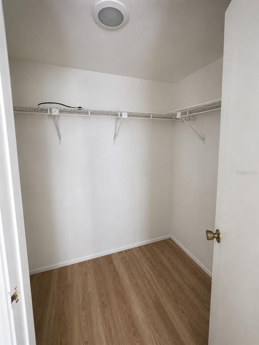 112 CYPRESS CT #112 — photo 8