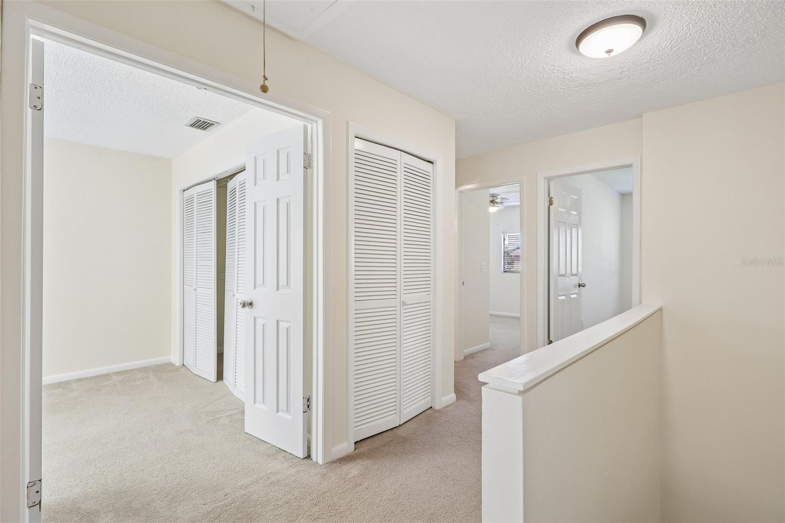 16148 GARDENDALE DR — photo 22