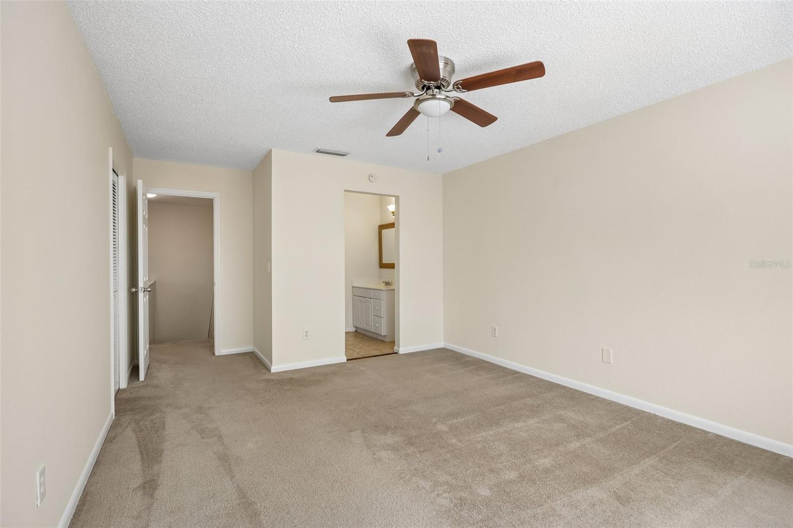 16148 GARDENDALE DR — photo 19