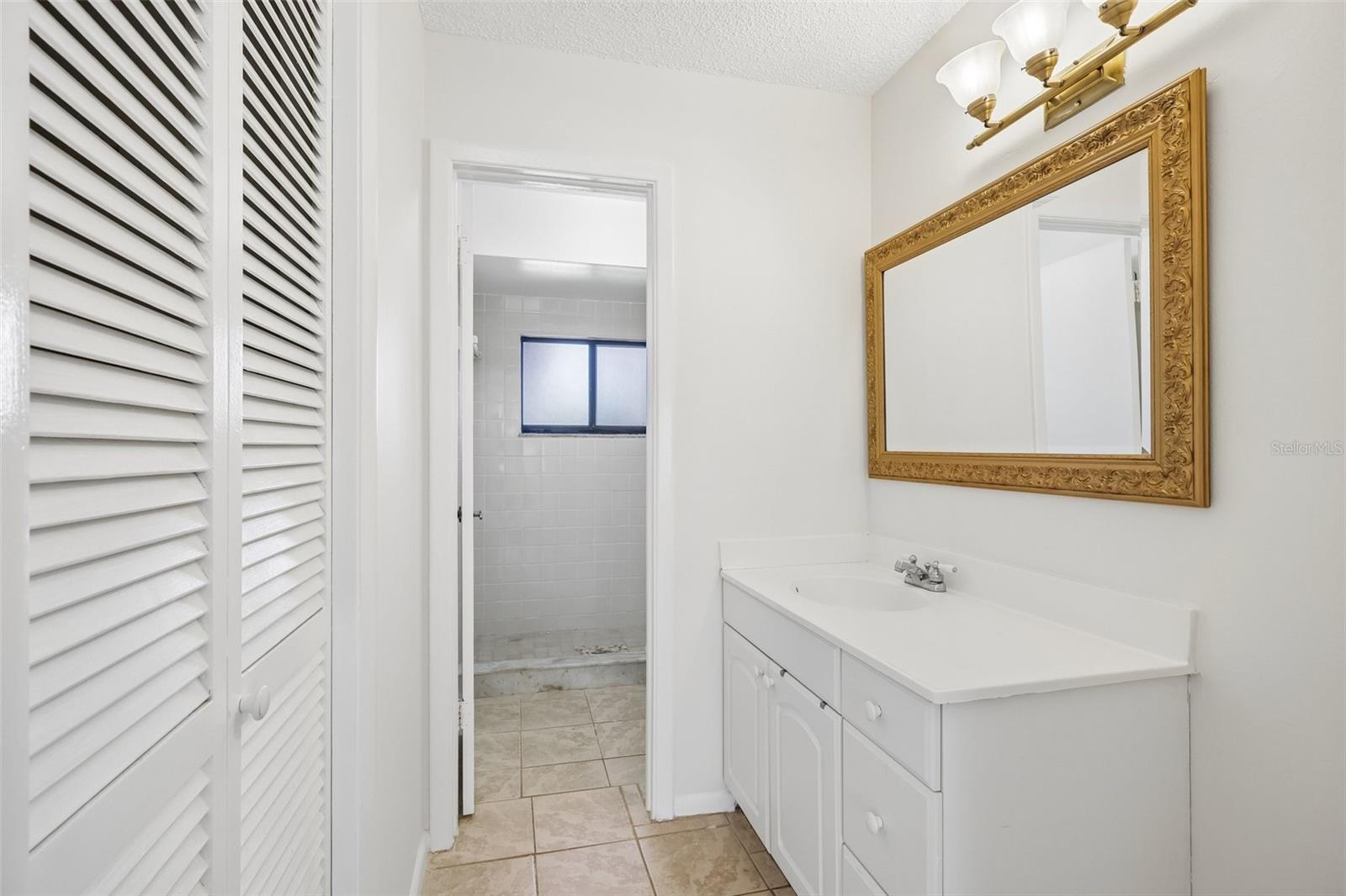 16148 GARDENDALE DR — photo 20