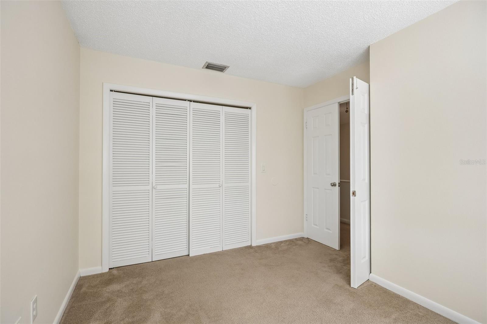 16148 GARDENDALE DR — photo 30