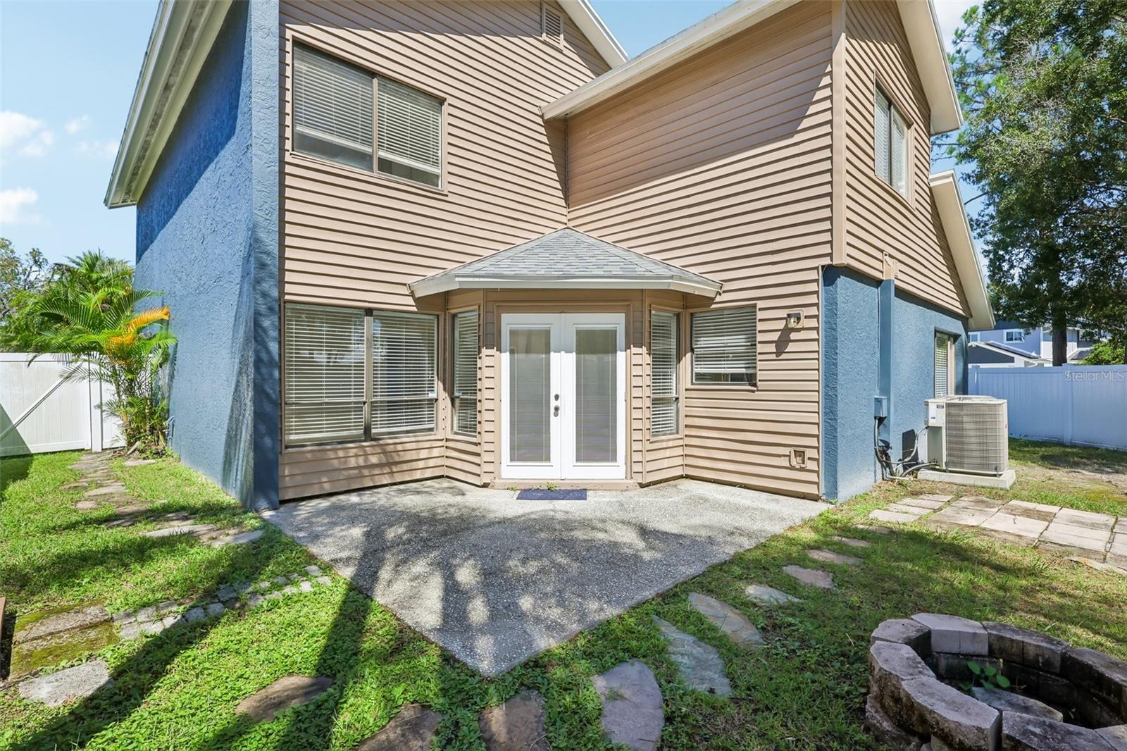 16148 GARDENDALE DR — photo 31