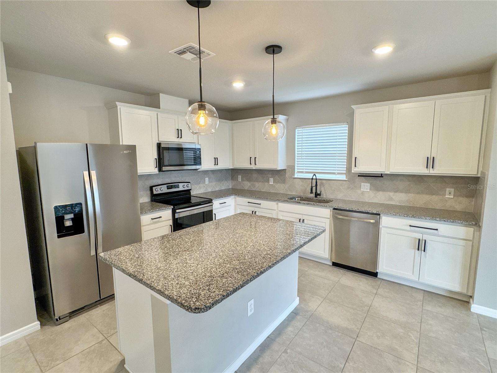 8308 REEFBAY CV — photo 3