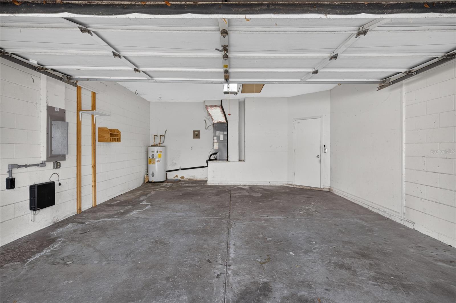 10306 EARLY MIST LN — photo 32