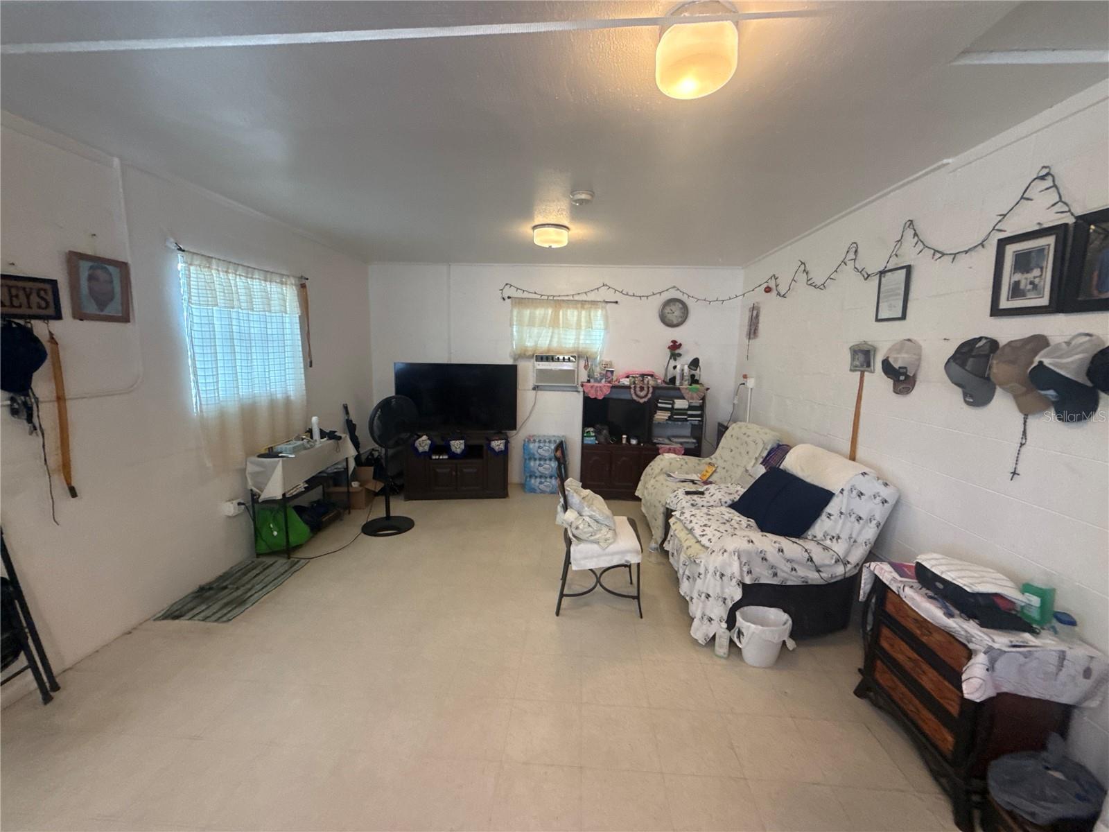 4420 N CLARK AVE — photo 12