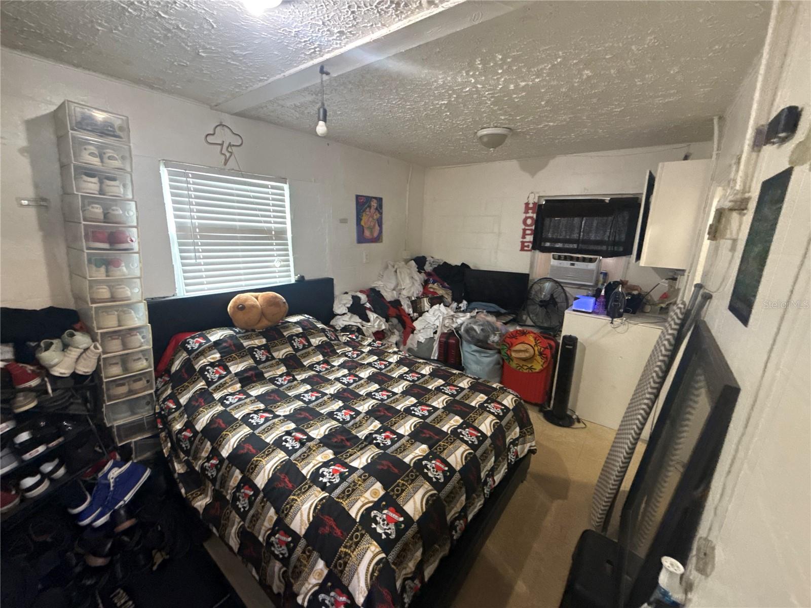 4420 N CLARK AVE — photo 19
