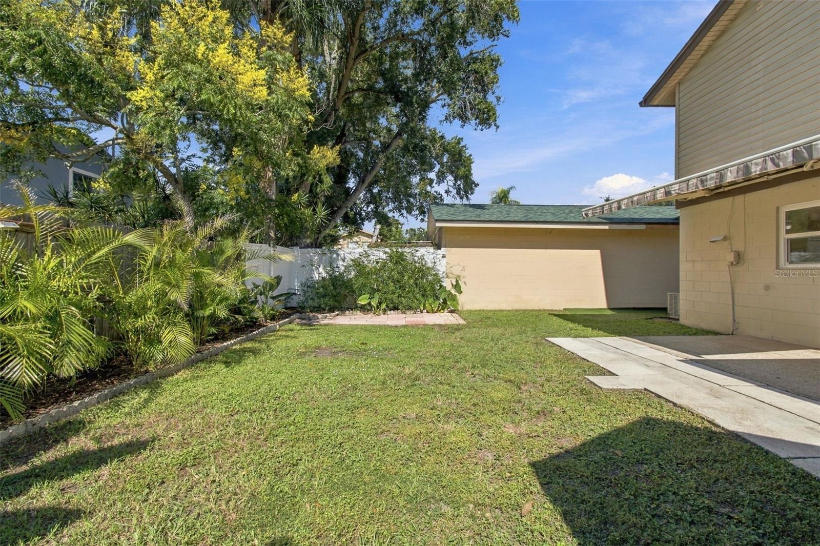 4830 GROVE POINT DR — photo 43
