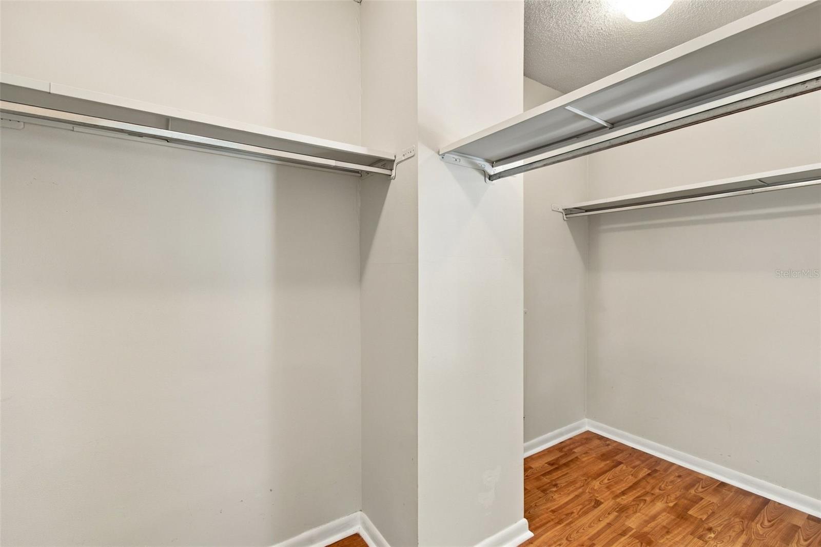 4830 GROVE POINT DR — photo 29