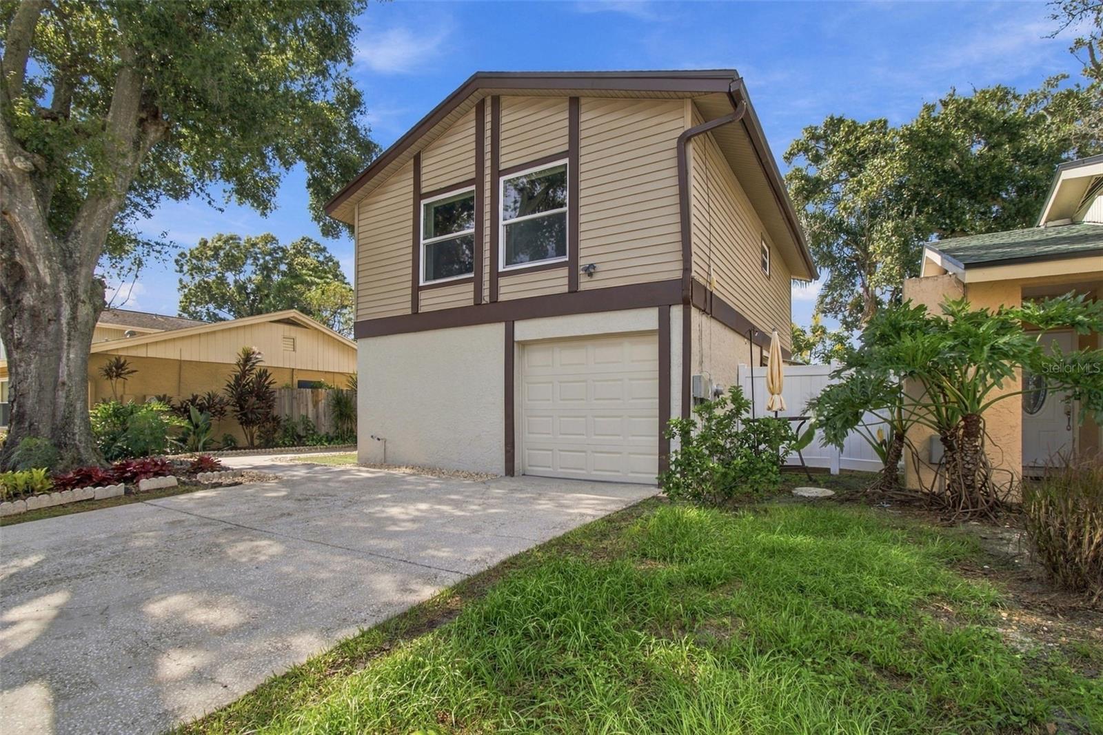 4830 GROVE POINT DR — photo 5