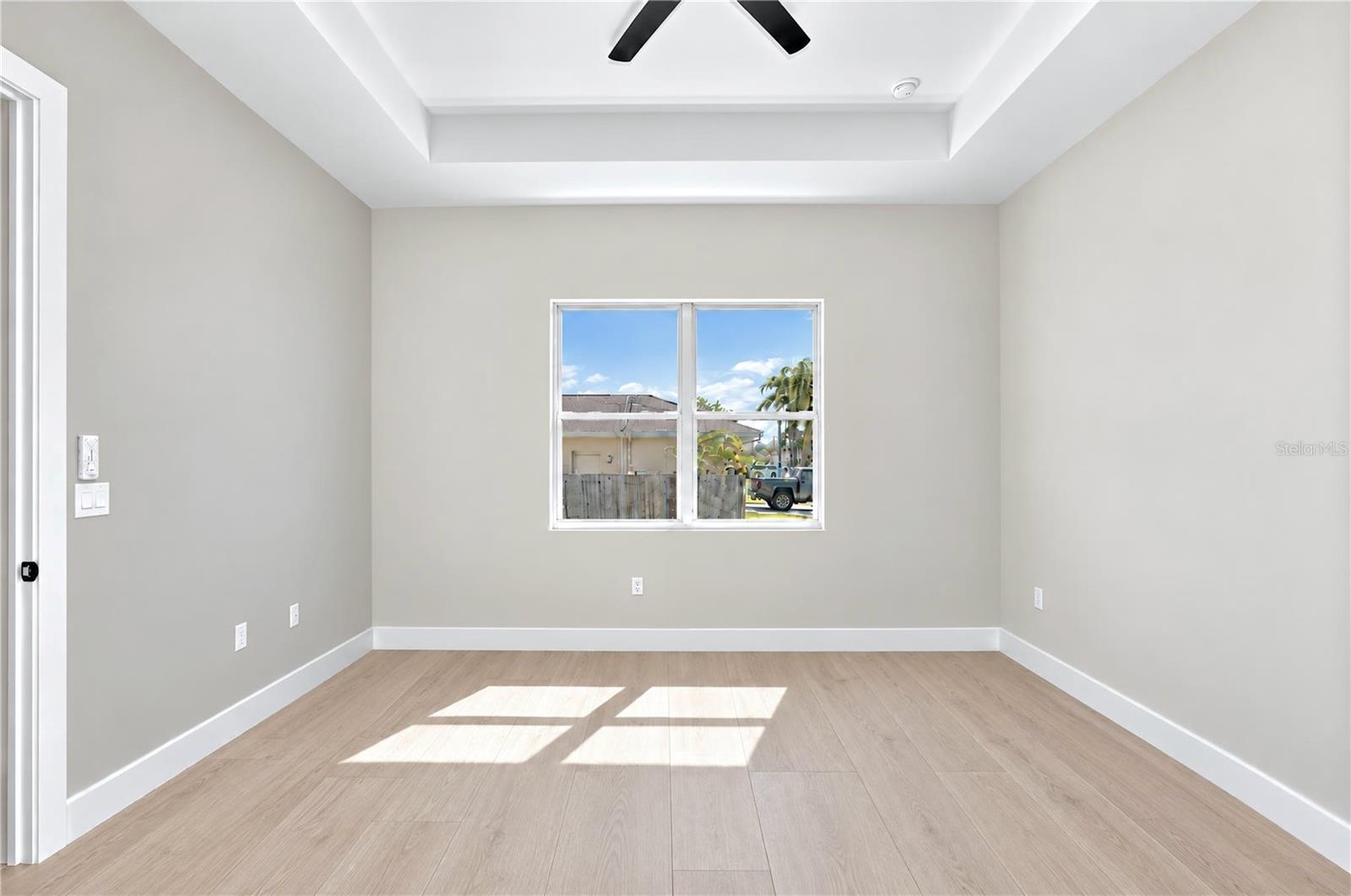 4004 CARVER ST — photo 32