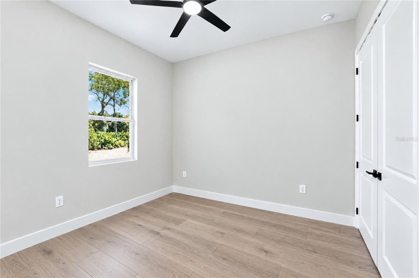 4004 CARVER ST — photo 13