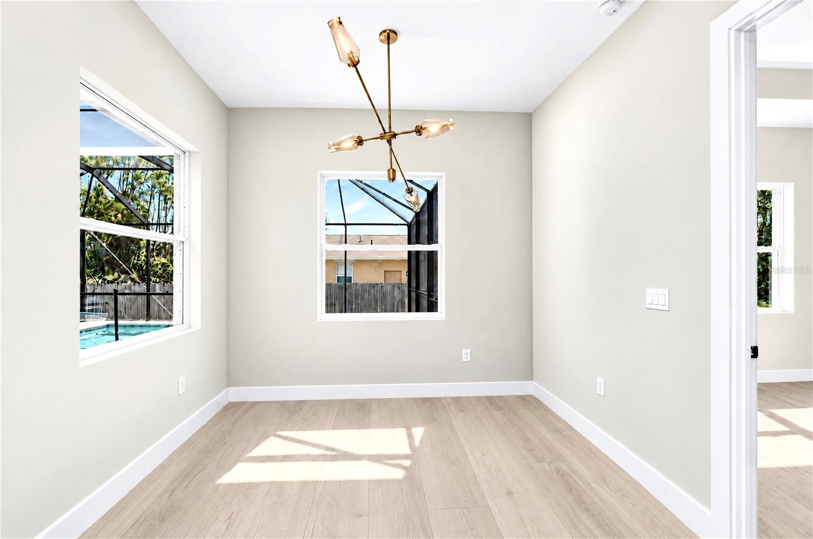 4004 CARVER ST — photo 24