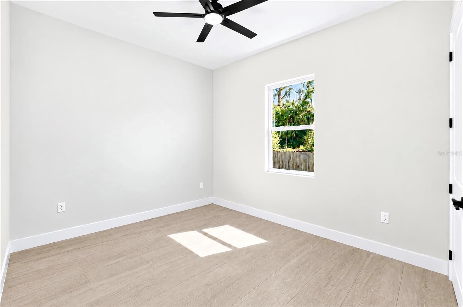 4004 CARVER ST — photo 19