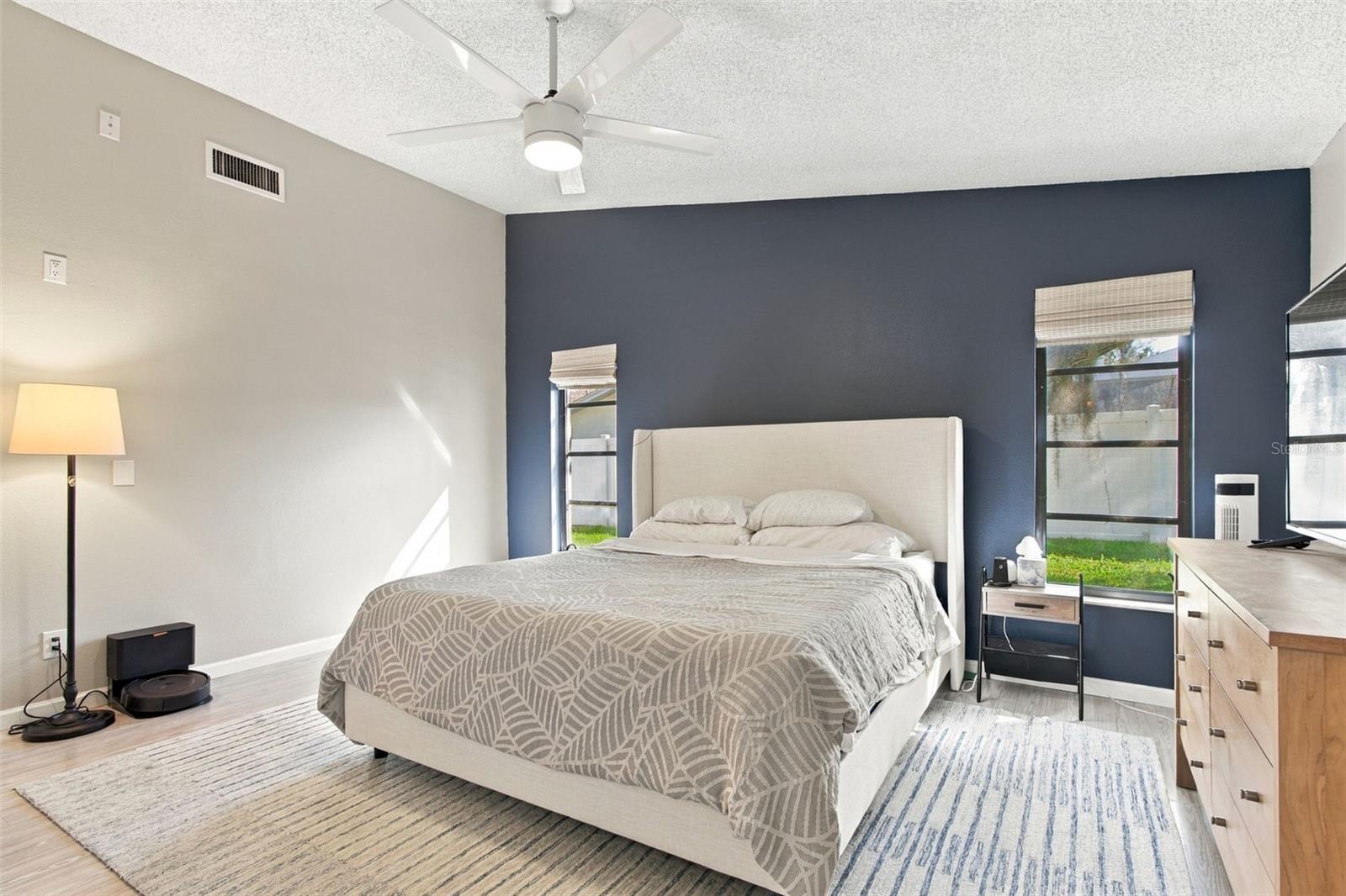 874 PINEWOOD TER W — photo 16