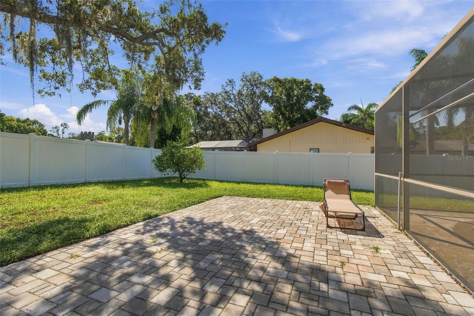 874 PINEWOOD TER W — photo 43