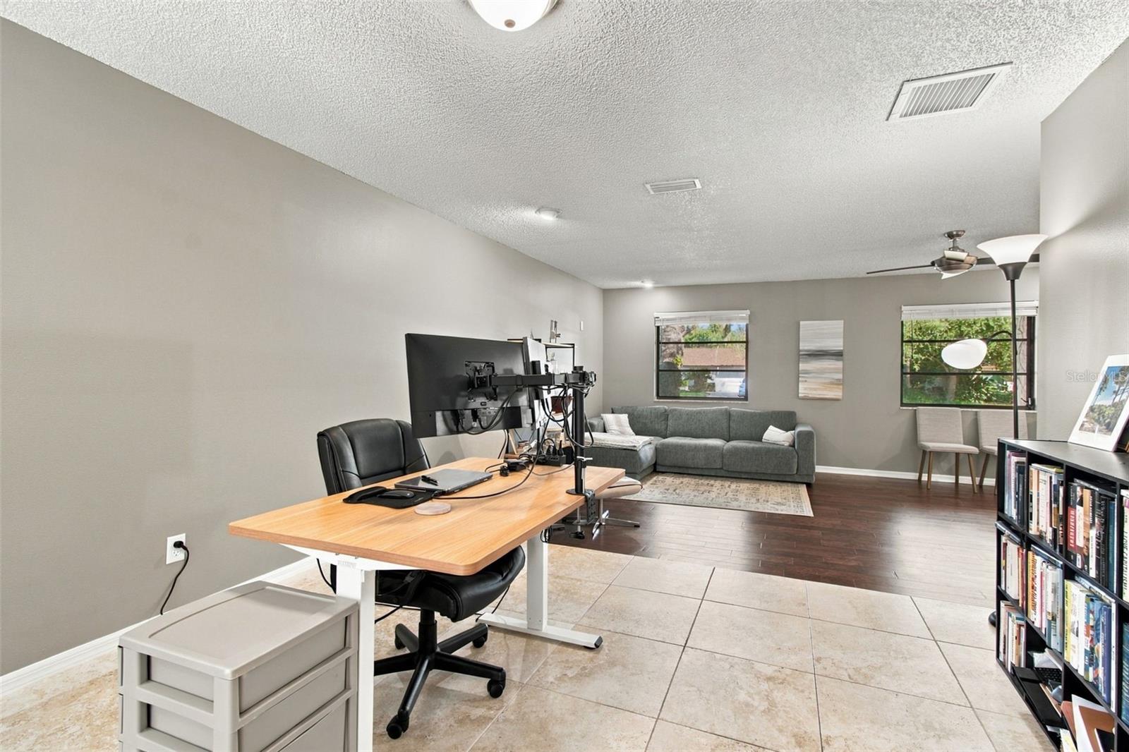 874 PINEWOOD TER W — photo 30