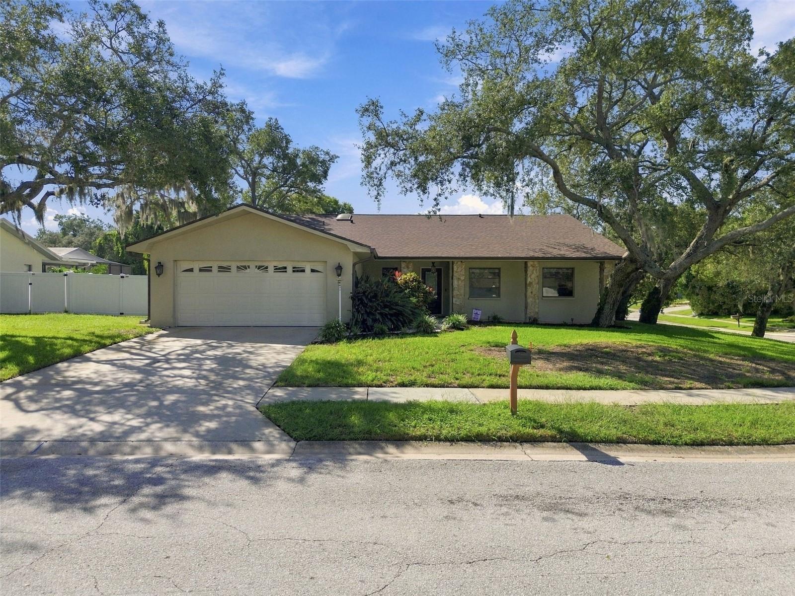 874 PINEWOOD TER W — photo 57