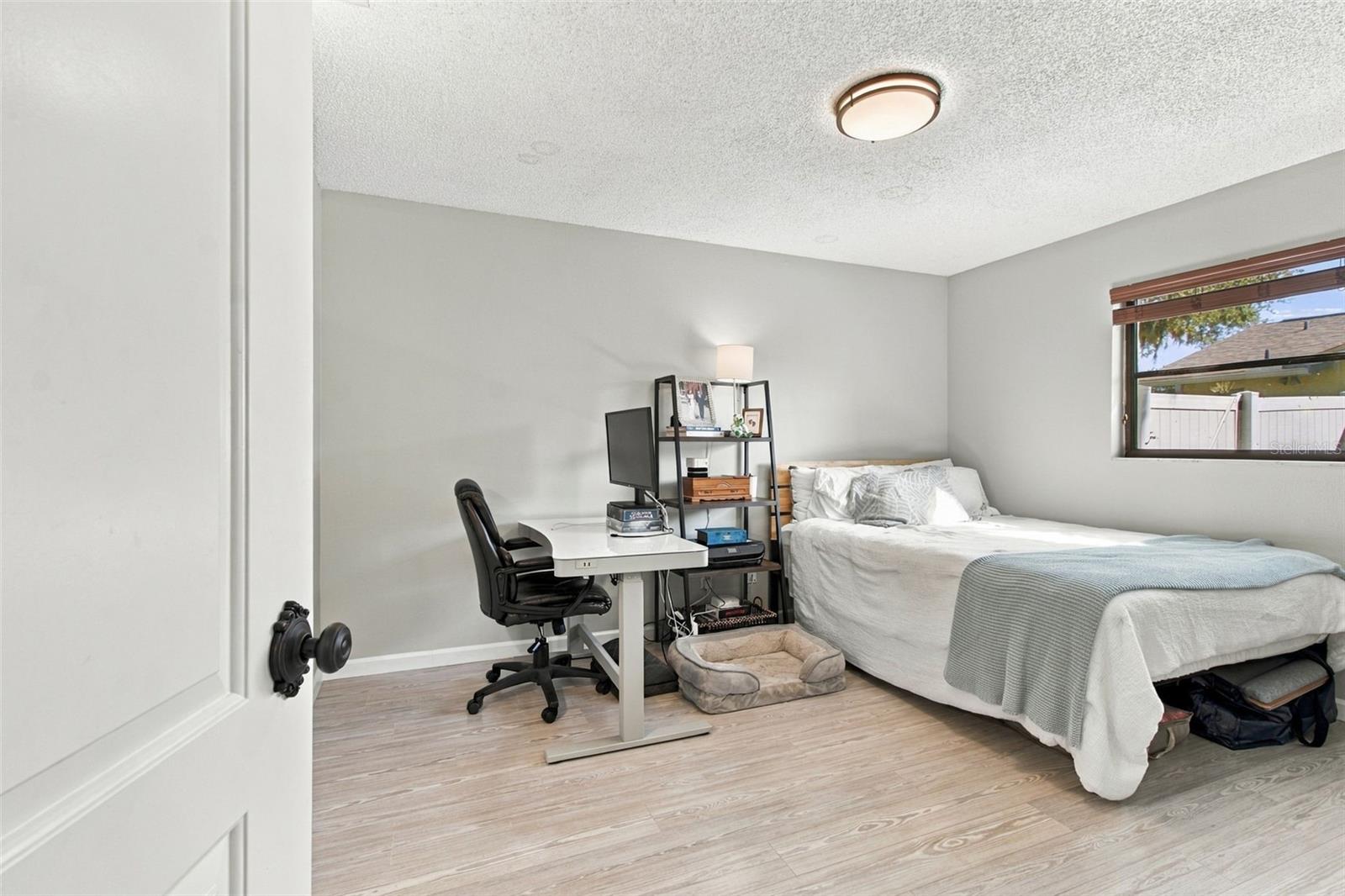 874 PINEWOOD TER W — photo 23