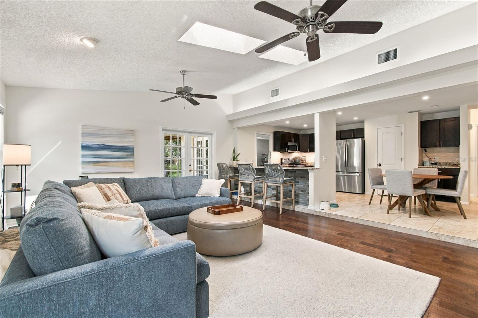 874 PINEWOOD TER W — photo 13