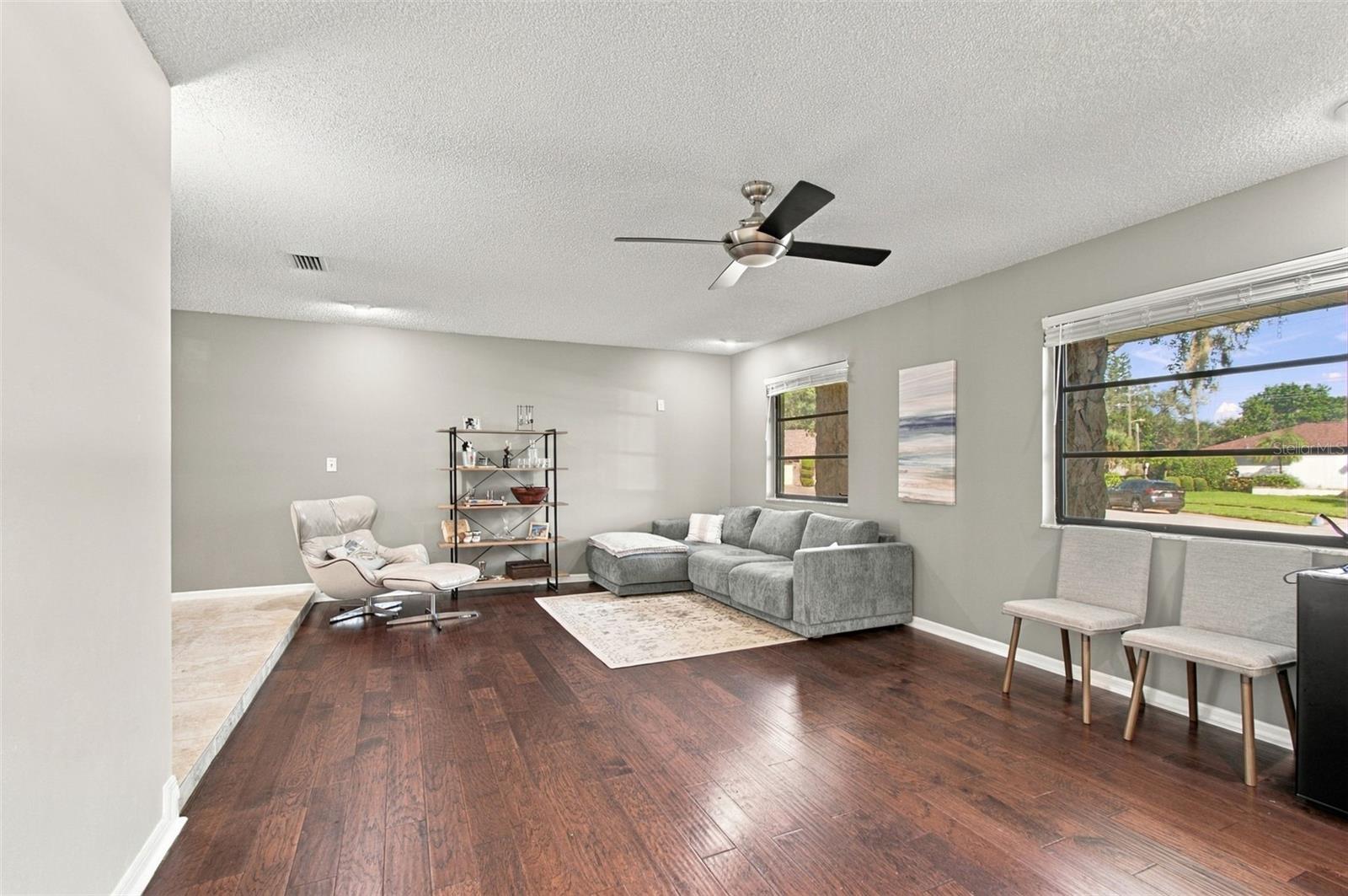 874 PINEWOOD TER W — photo 33