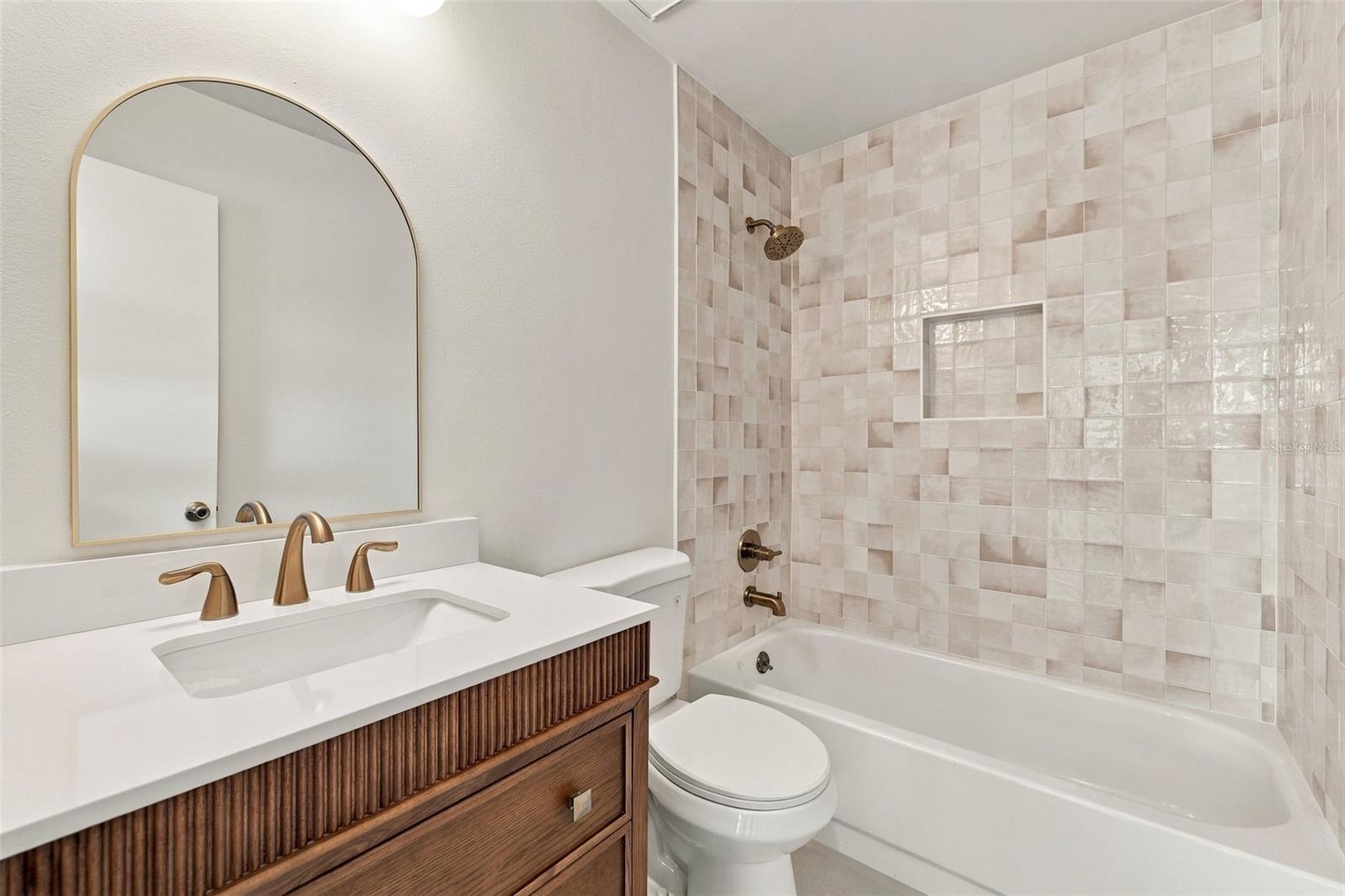 12808 DUNHILL DR — photo 19