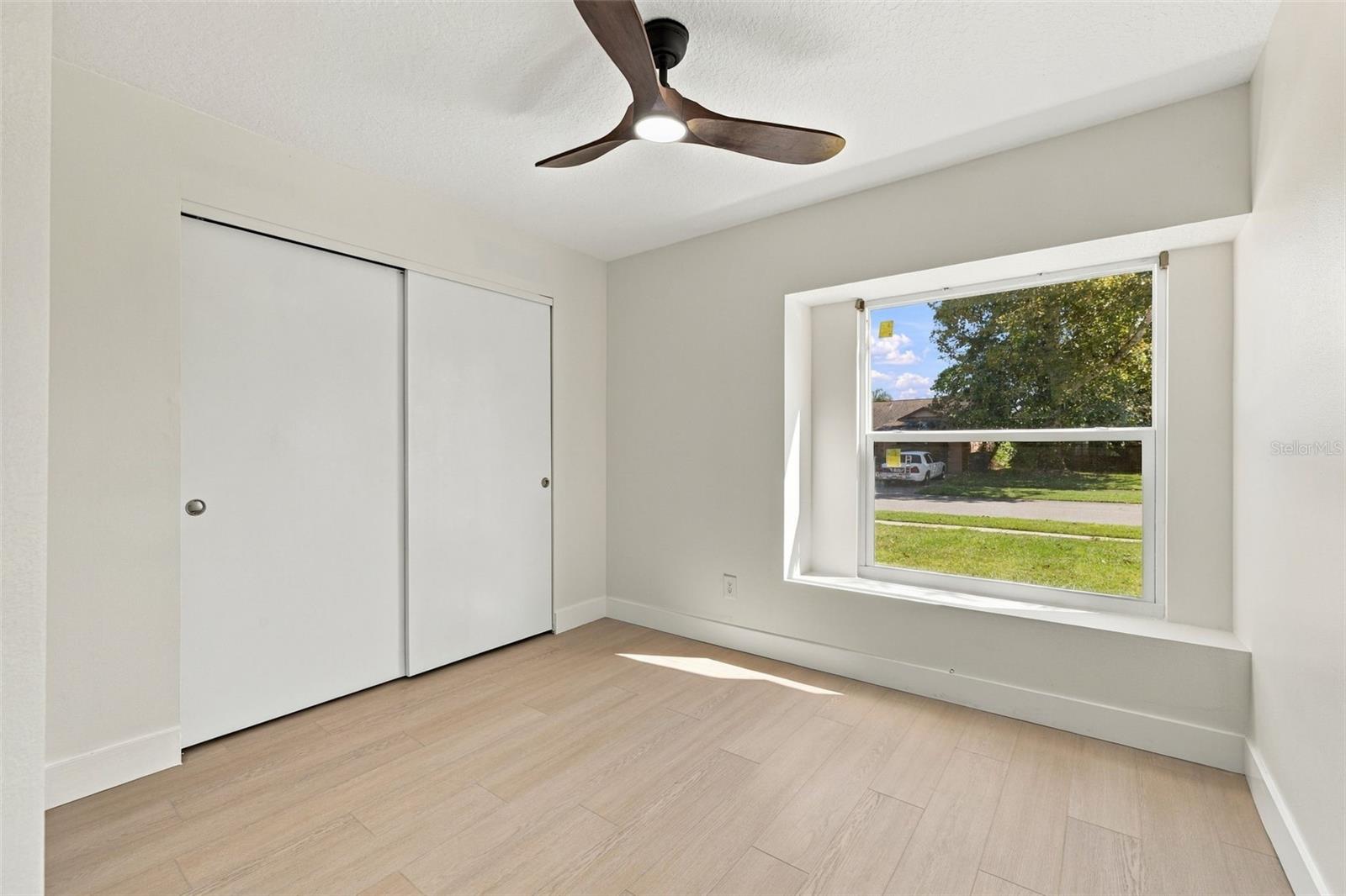 12808 DUNHILL DR — photo 18