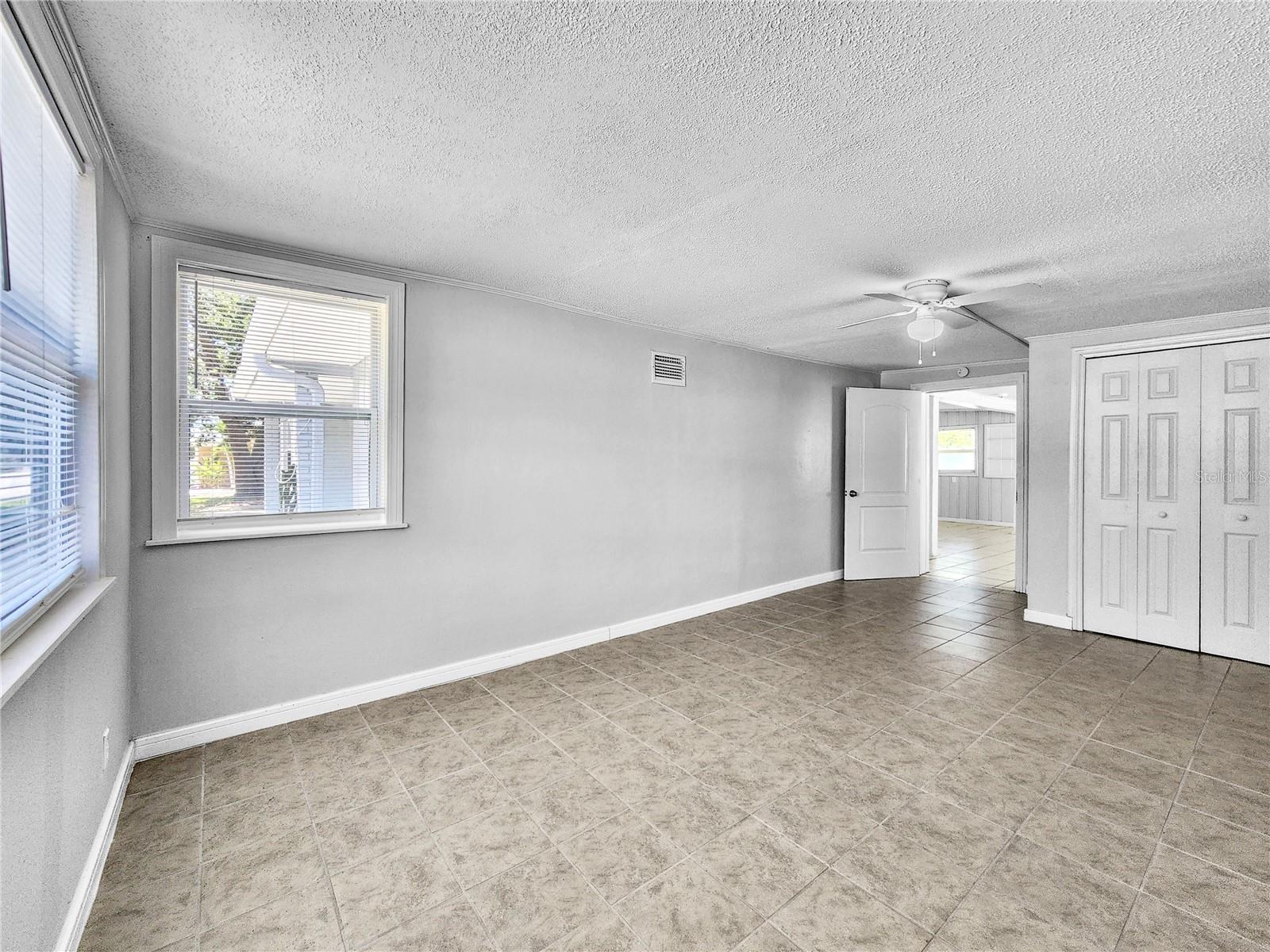 841 LA PLAZA AVE S — photo 5