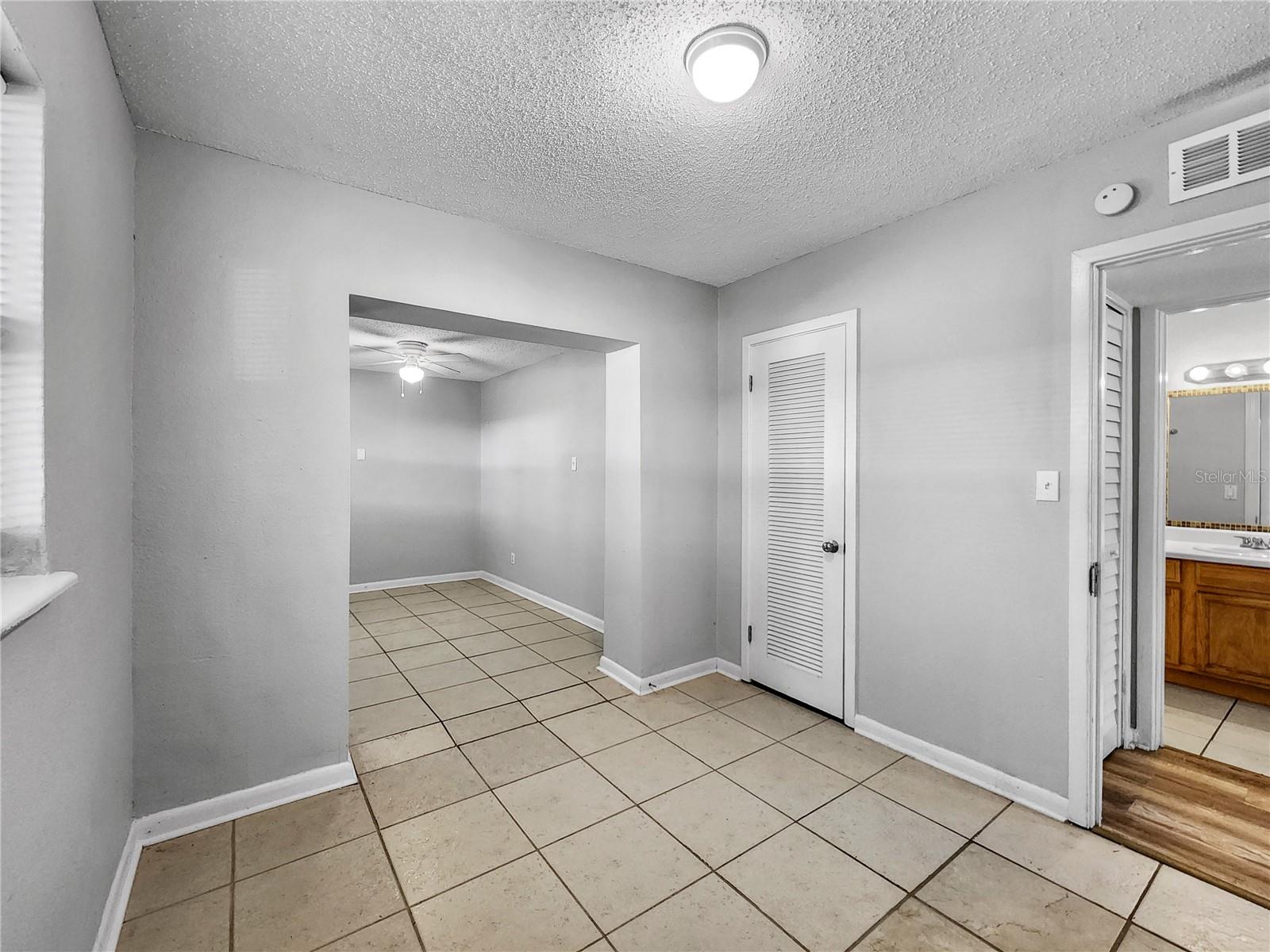 841 LA PLAZA AVE S — photo 7
