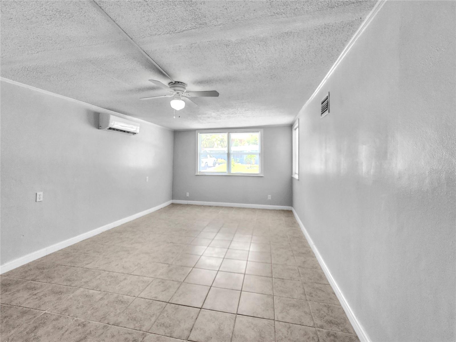 841 LA PLAZA AVE S — photo 12
